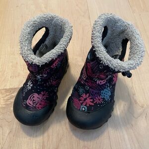 Bogs Black and Pink Winter Boots